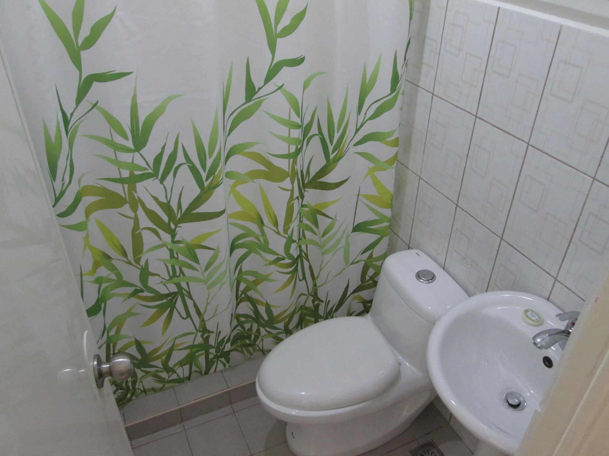 Hotel Reddoorz @ Secret Garden Boracay Balabag (Boracay)