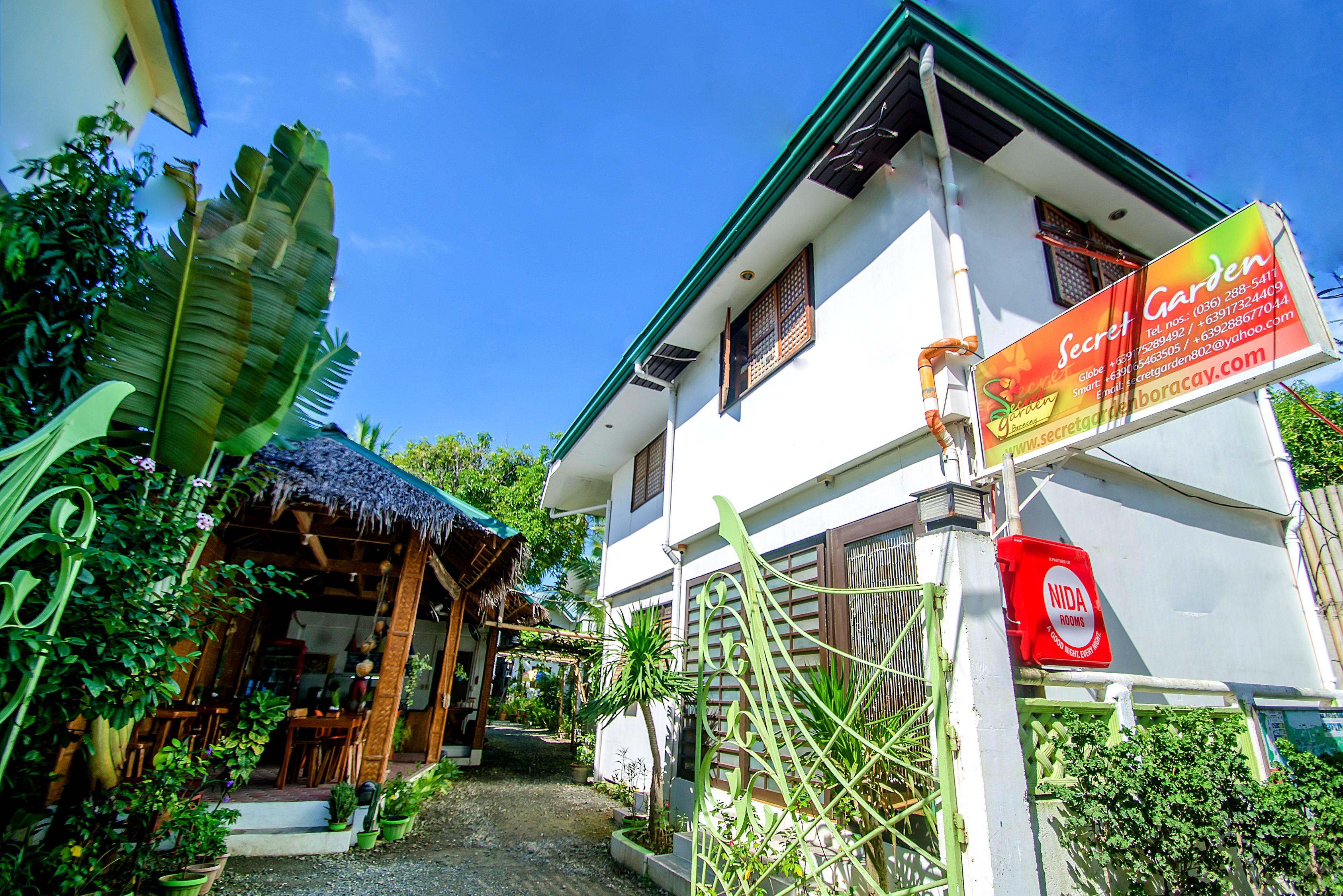 Reddoorz @ Secret Garden Boracay Hotel 2*
