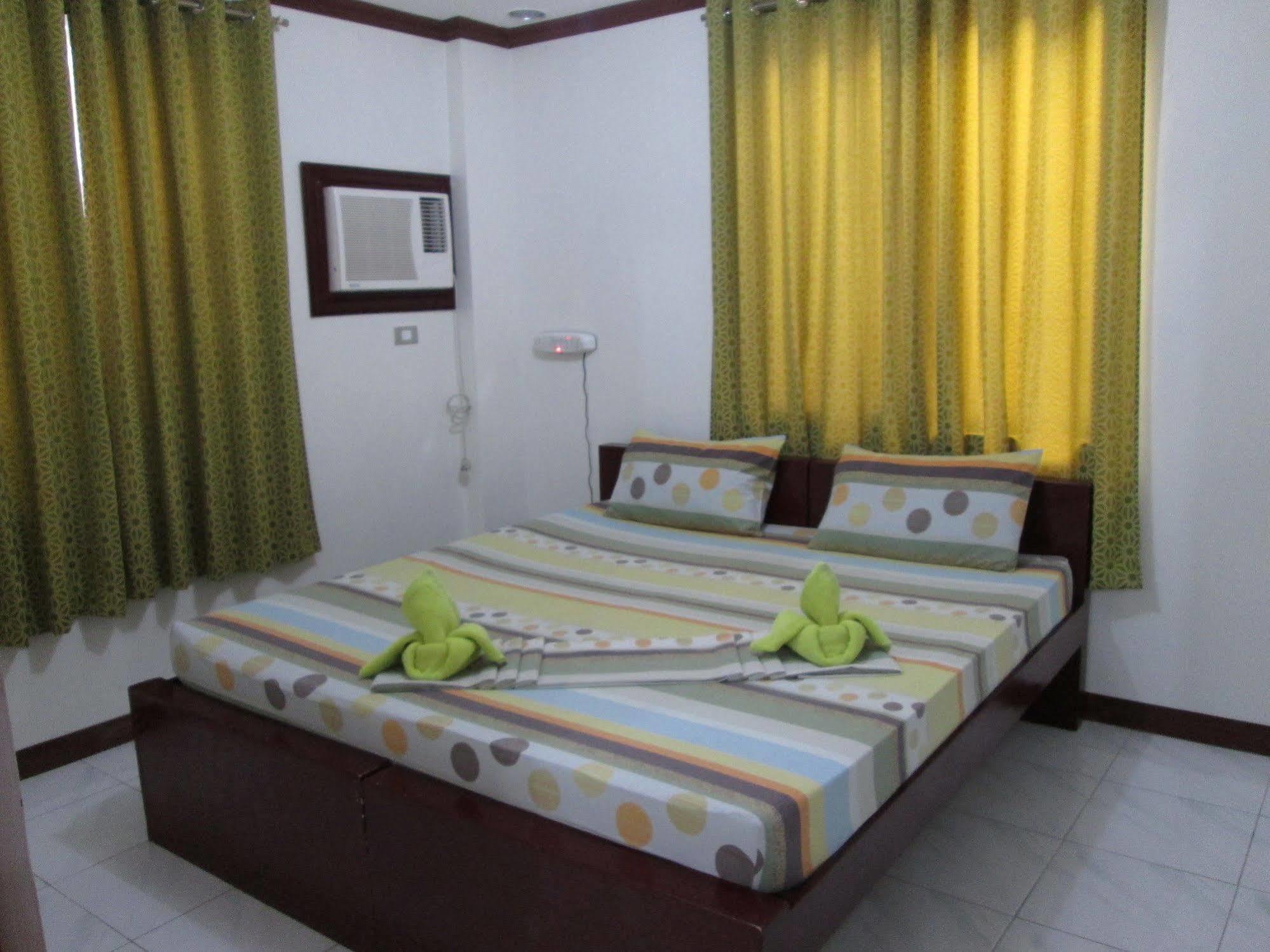 Reddoorz @ Secret Garden Boracay Hotel